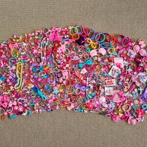 Massive Lot of Toddler Girls Hair Accessories and Jewelry, mostly brand …